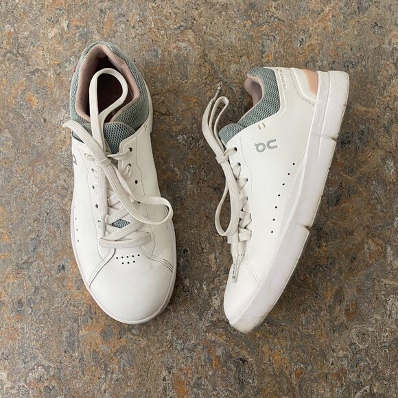 On Cloud Shoes - On Roger Advantage Women's Sneakers Shoes White